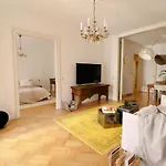 Apartman Hiraeth