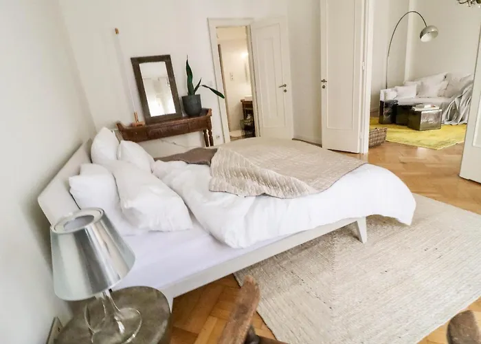 Apartman Hiraeth *